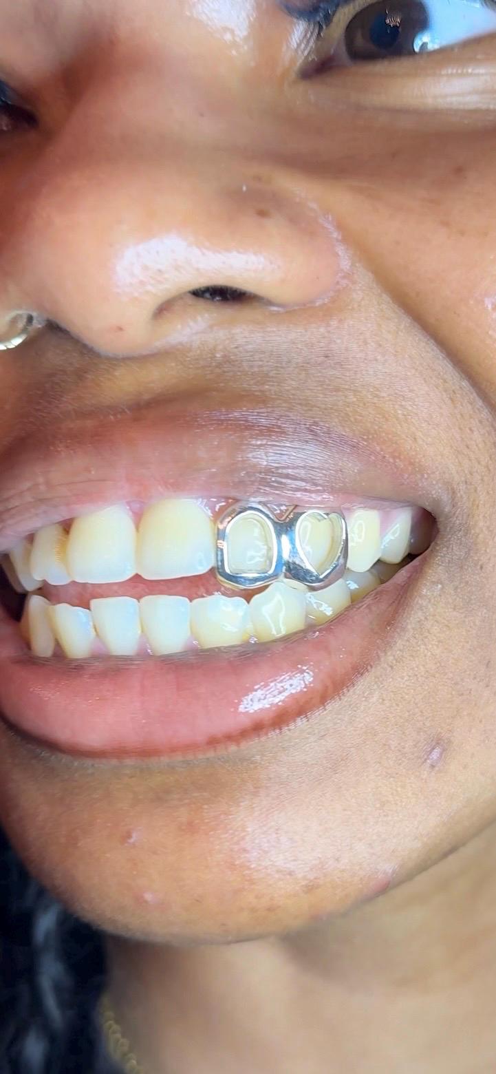 Personalized Grillz: Gold Silver Heart Window Fangs - Custom Fit